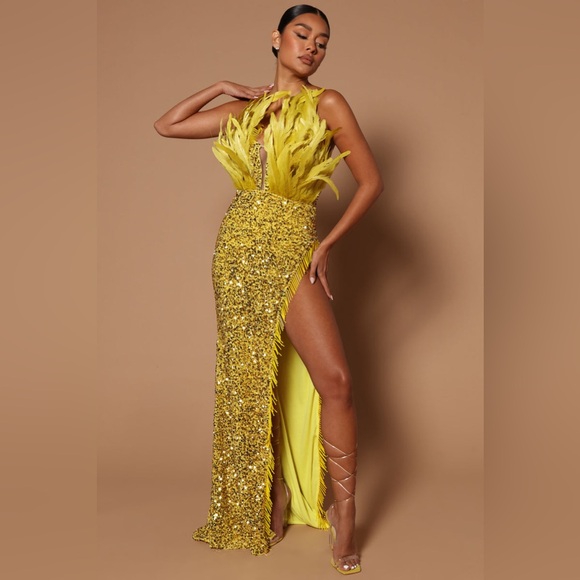 FEATHER AND SEQUIN GOWN WITH SLIT - Picture 1 of 4